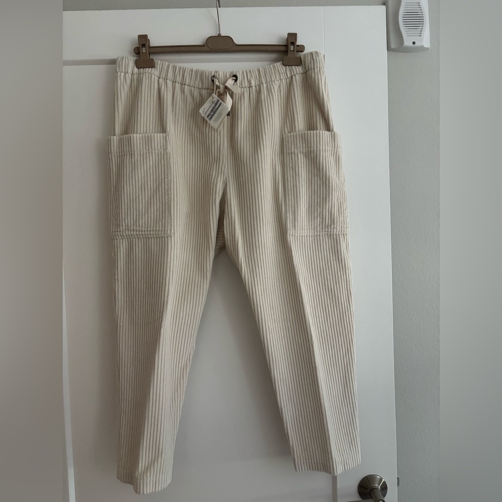 Brunello Cucinelli Corduroy Cropped Pants with elasticated waist and tie